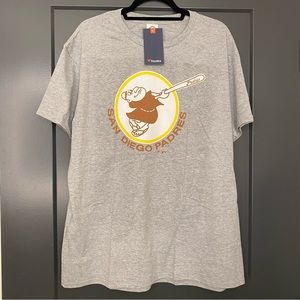 XL San Diego Padres Fanatics tshirt